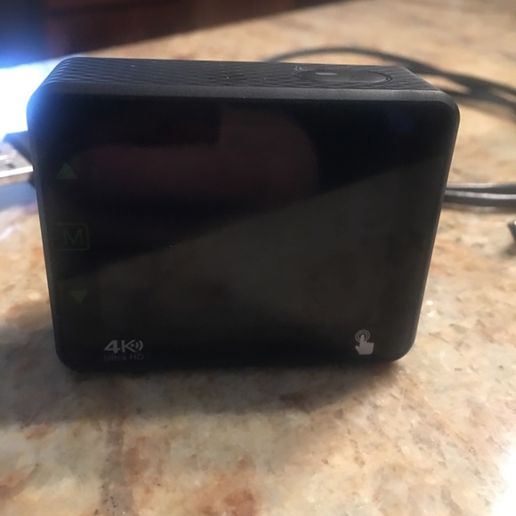 DBPOWER 4K sport action camera - Picture 2 of 8